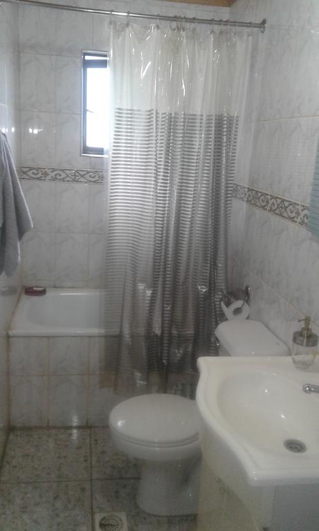 Hospedaje Los Cipreses Coyhaique Ngoại thất bức ảnh