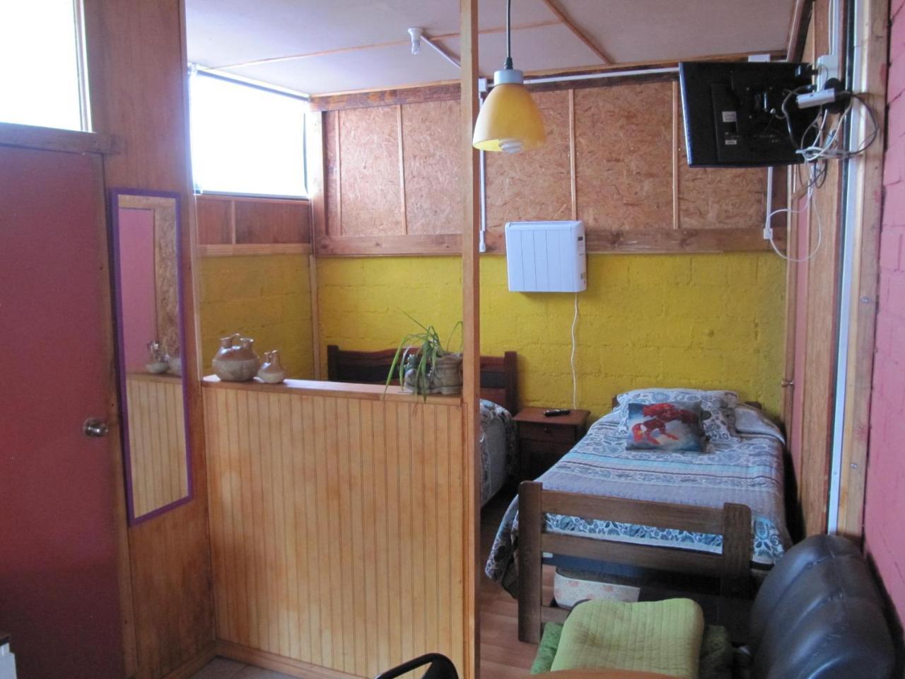 Hospedaje Los Cipreses Coyhaique Ngoại thất bức ảnh